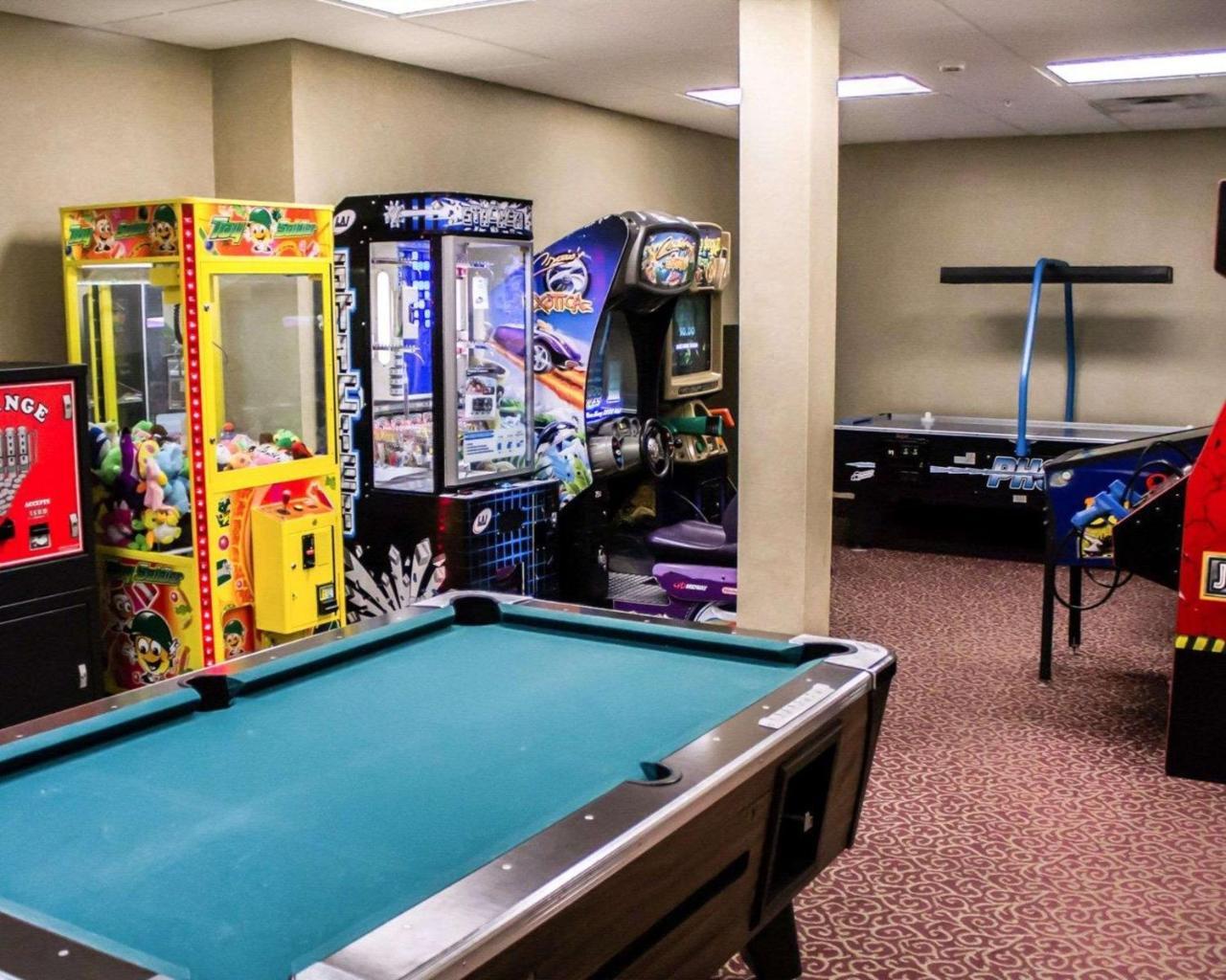 Comfort Suites Lake George - Queensbury ภายนอก รูปภาพ