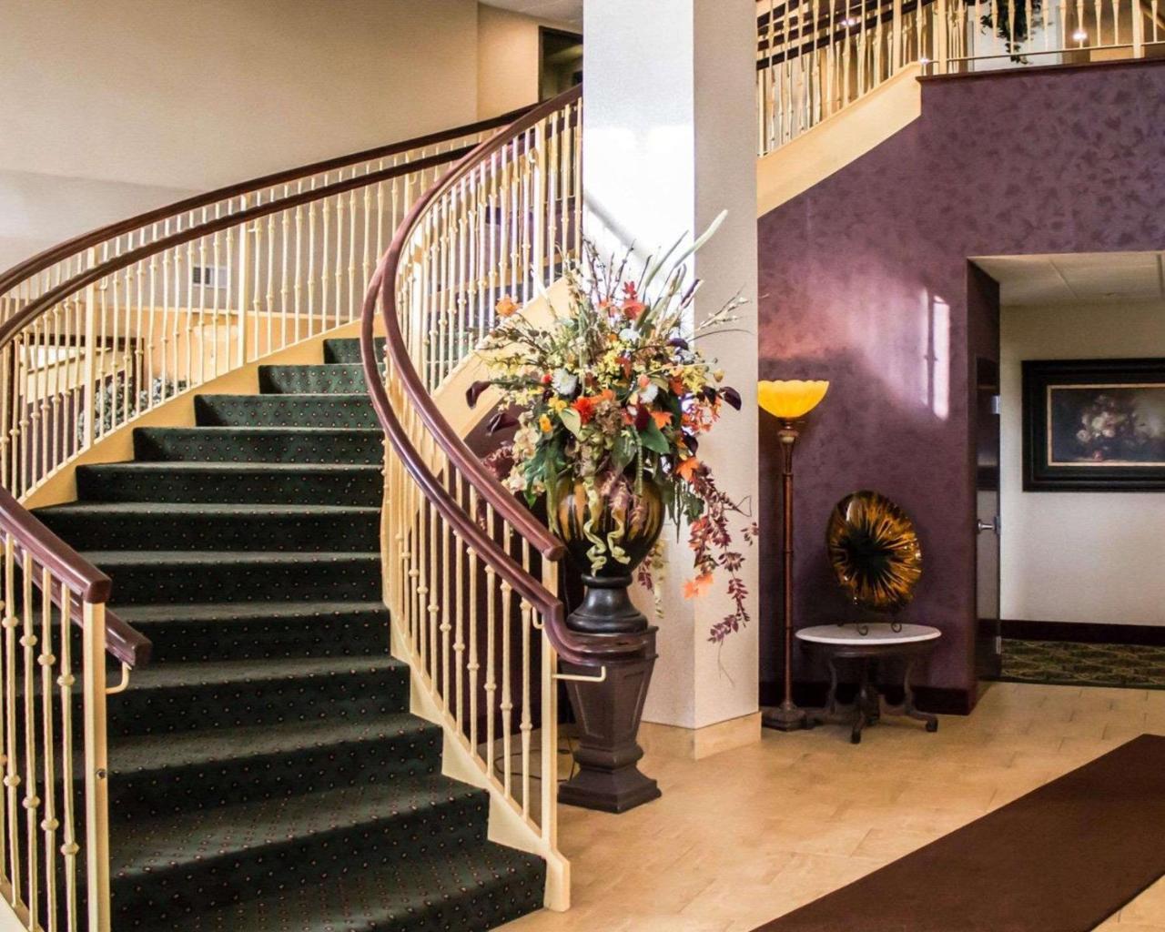 Comfort Suites Lake George - Queensbury ภายนอก รูปภาพ