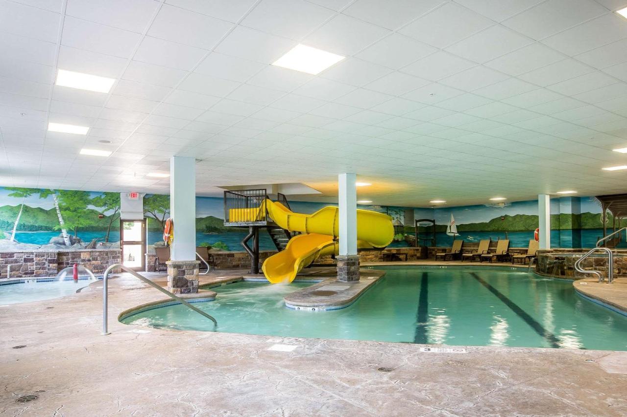 Comfort Suites Lake George - Queensbury ภายนอก รูปภาพ